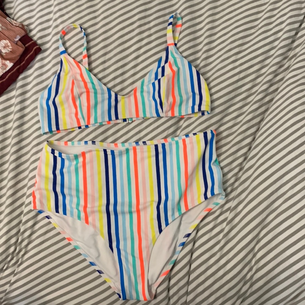 High waisted bikini